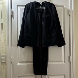 Jennifer Lopez Black Open-Front Women's Blazer and pant suit